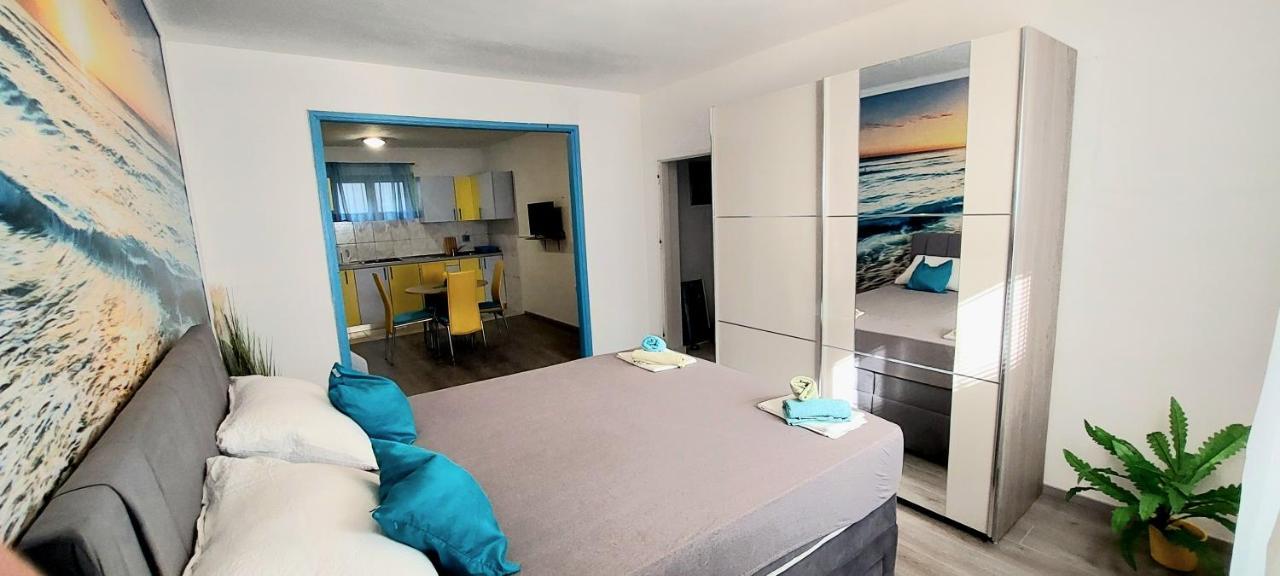 Luna Apartments Baška Voda Extérieur photo
