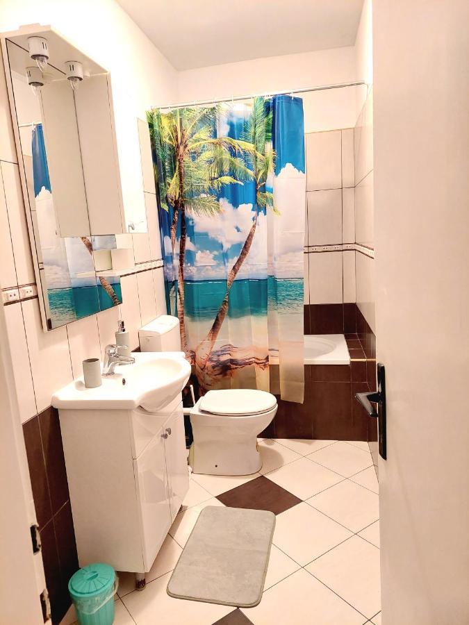 Luna Apartments Baška Voda Extérieur photo