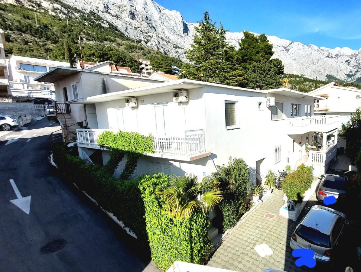 Luna Apartments Baška Voda Extérieur photo