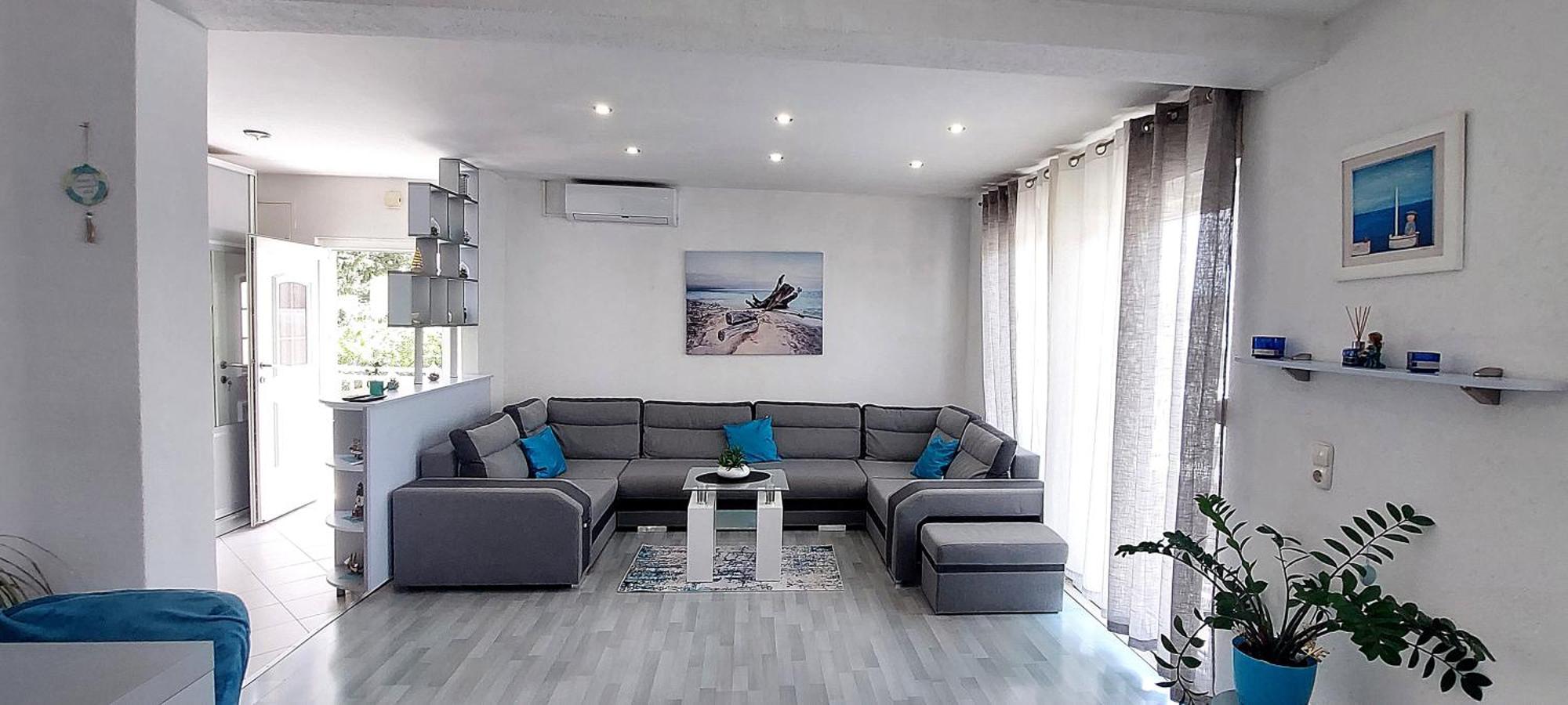 Luna Apartments Baška Voda Extérieur photo